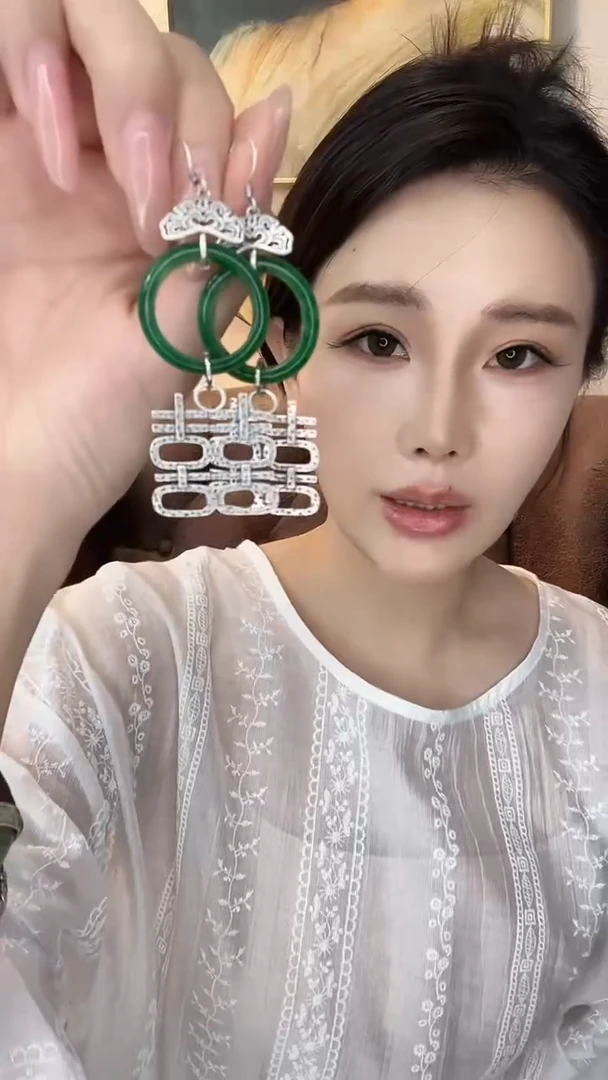 翡翠未镶嵌颈饰晴**里翡翠B451