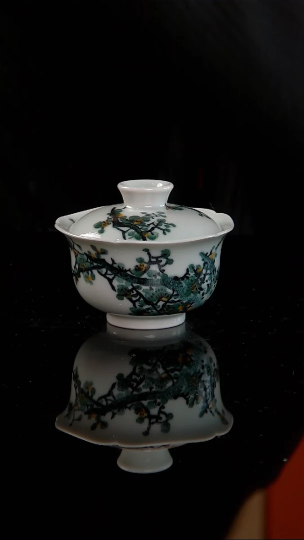 李华手绘釉中五彩绿梅盖碗