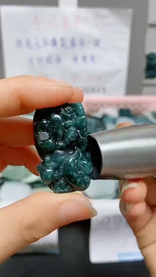 【闪购商品】翡翠颈饰未镶嵌天然翡翠A货