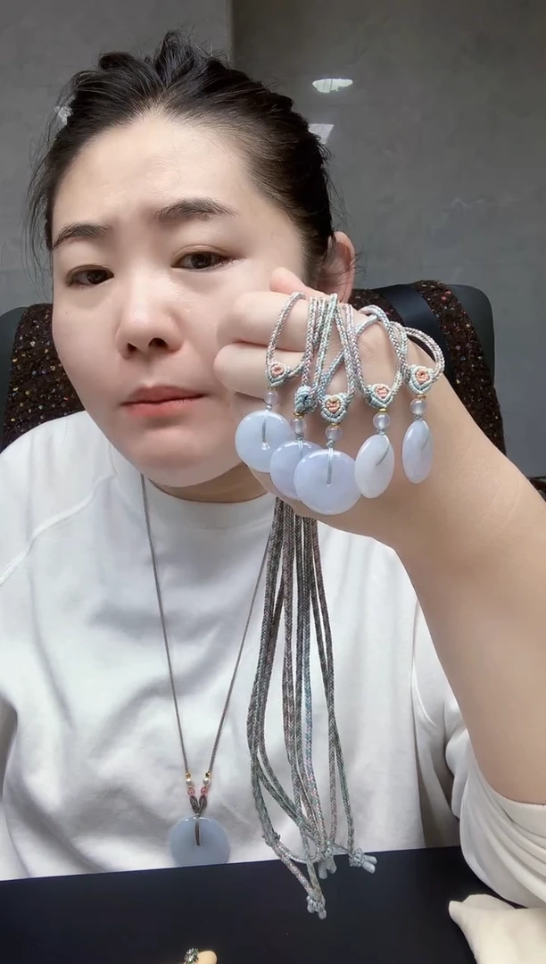 颈饰未镶嵌翡翠翡翠平安扣花绳多样性发货