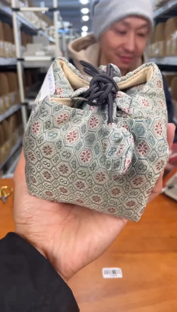 【闪购商品】瓷片第一版@@229天青兔子