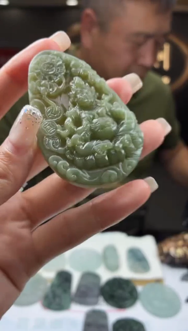 未镶嵌定制翡翠蟑***SBJ28