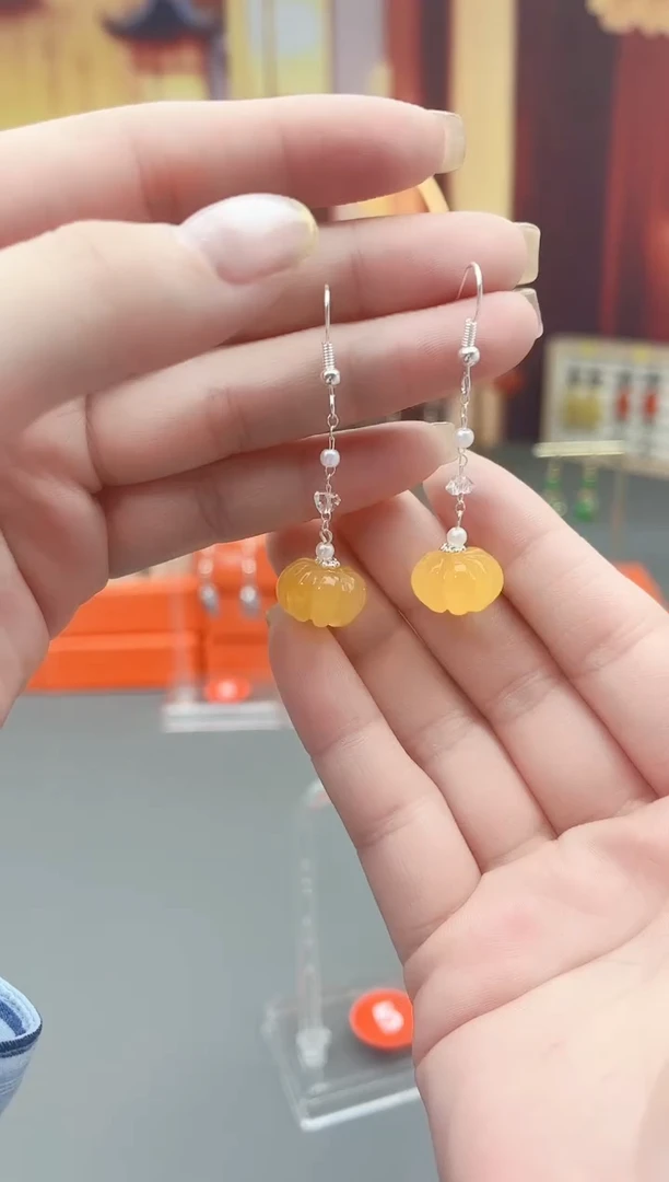 未镶嵌耳钉玛瑙/玉髓W06