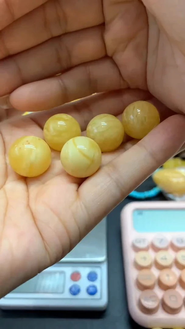【闪购商品】未镶嵌琥珀珠宝奇石2646多样性发其一