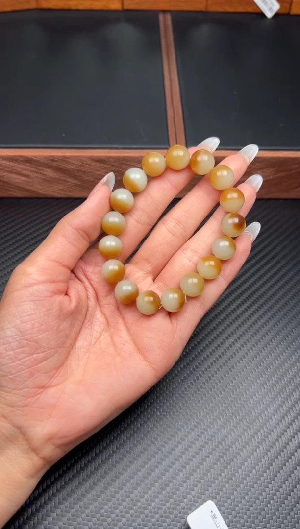 未镶嵌手串和田玉燕若羌微色差卡12