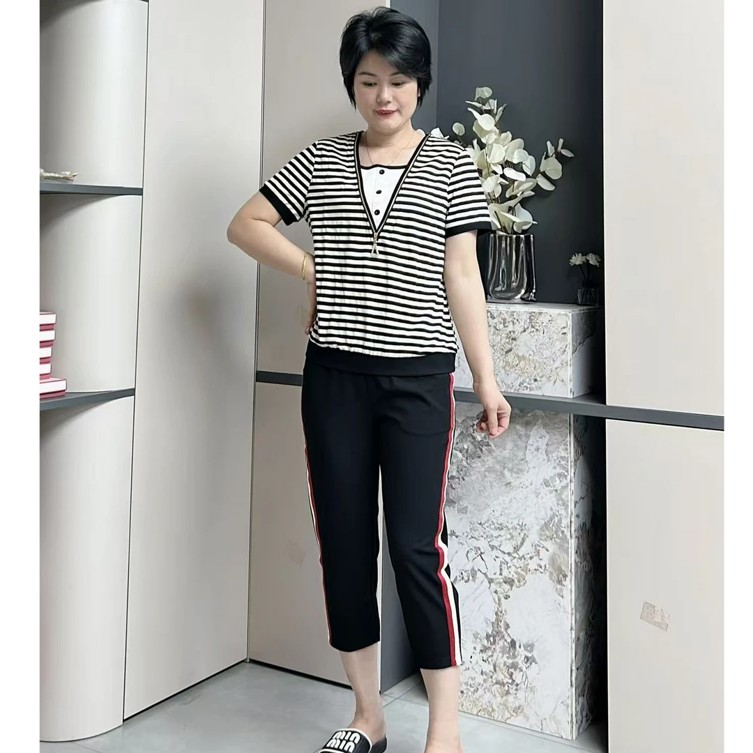 8869新款假两件拼接条纹套装
