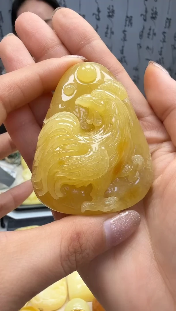 裸石琥珀未镶嵌如图