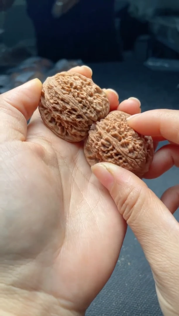 把件文玩核桃w321  南疆石    39尺