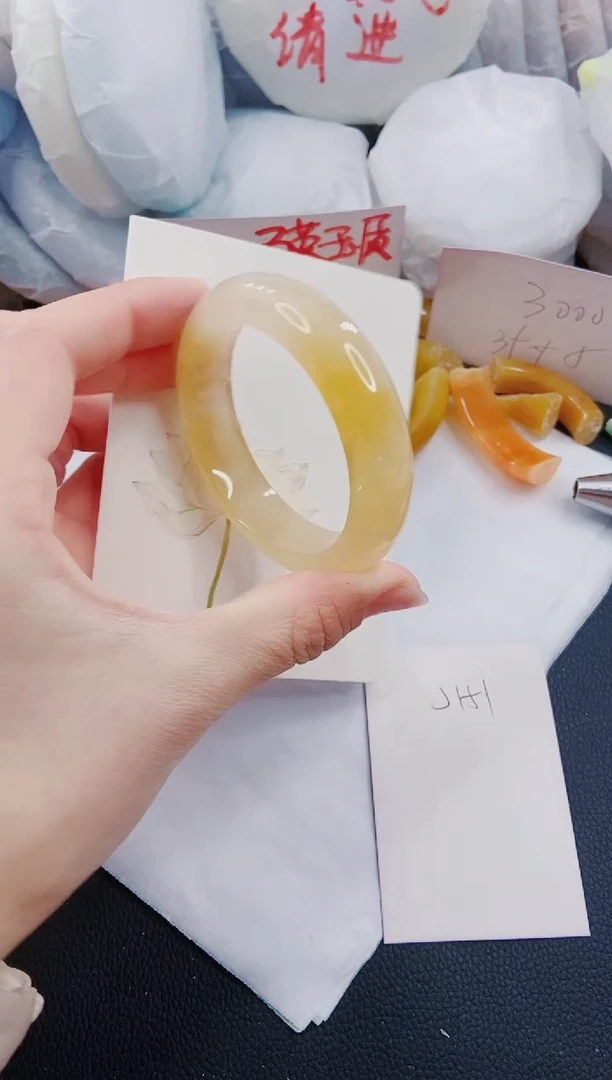 【闪购商品】石英质玉手镯未镶嵌J151-54-55