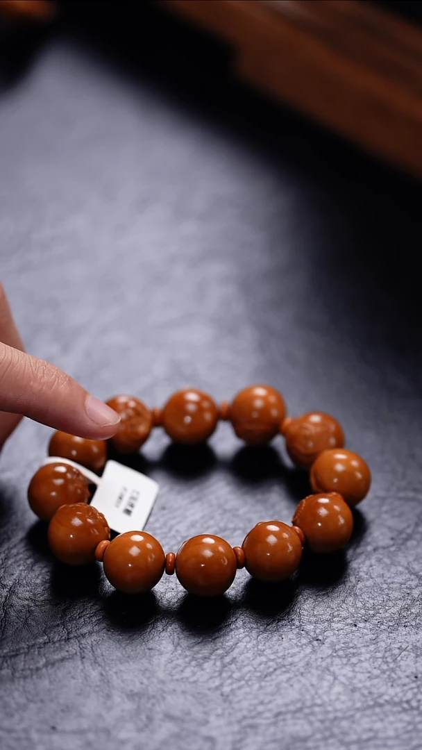 【闪购商品】橄榄核吊坠更厉害