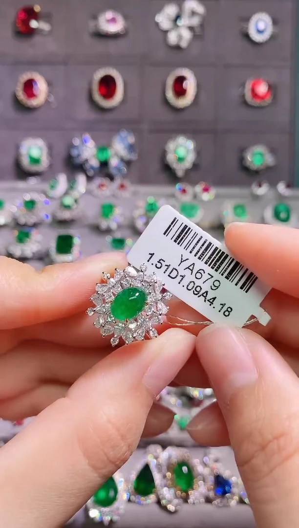 【闪购商品】祖母绿18K金戒指18K金镶嵌--