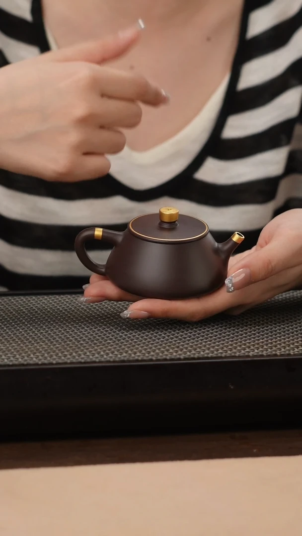 茶壶紫砂四号井茄皮紫泥描金平盖石瓢120cc