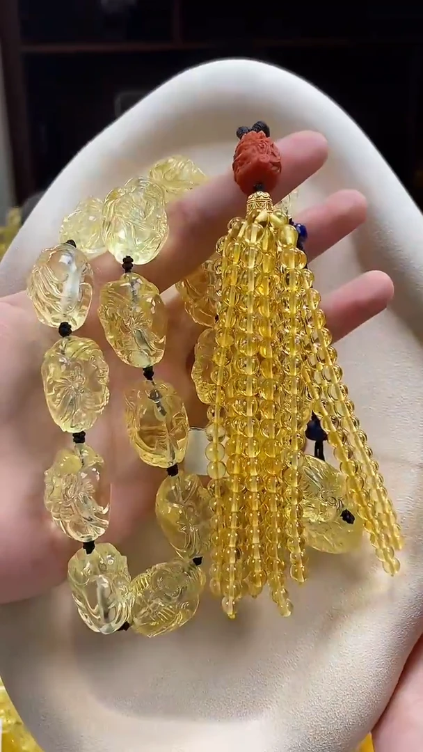 琥珀颈饰未镶嵌项链