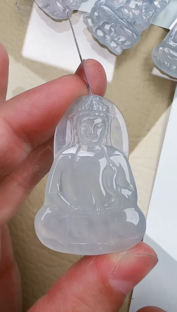 翡翠未镶嵌颈饰/缅甸天然翡翠A货
