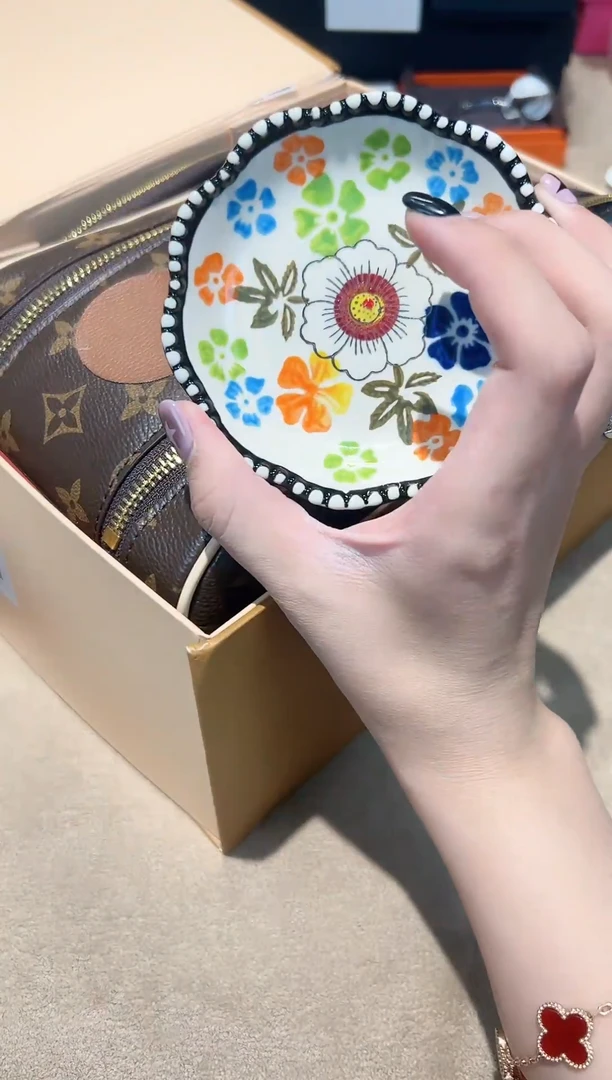 瓷片AAAAAAAAAAAAAAA