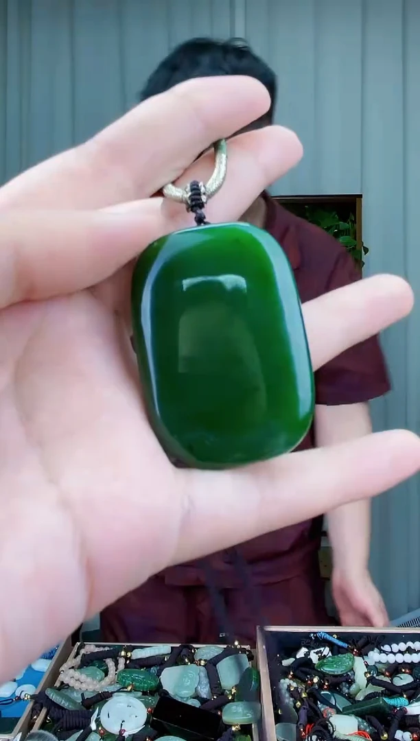 和田玉未镶嵌挂件拍一发一，多样性发货！