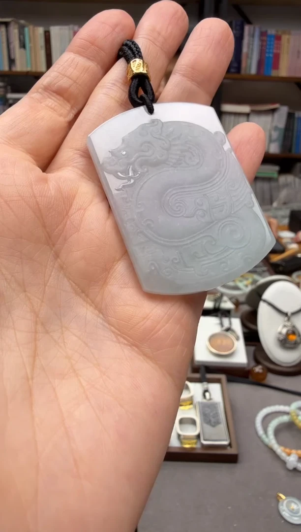 颈饰未镶嵌翡翠仿古夔龙吊坠