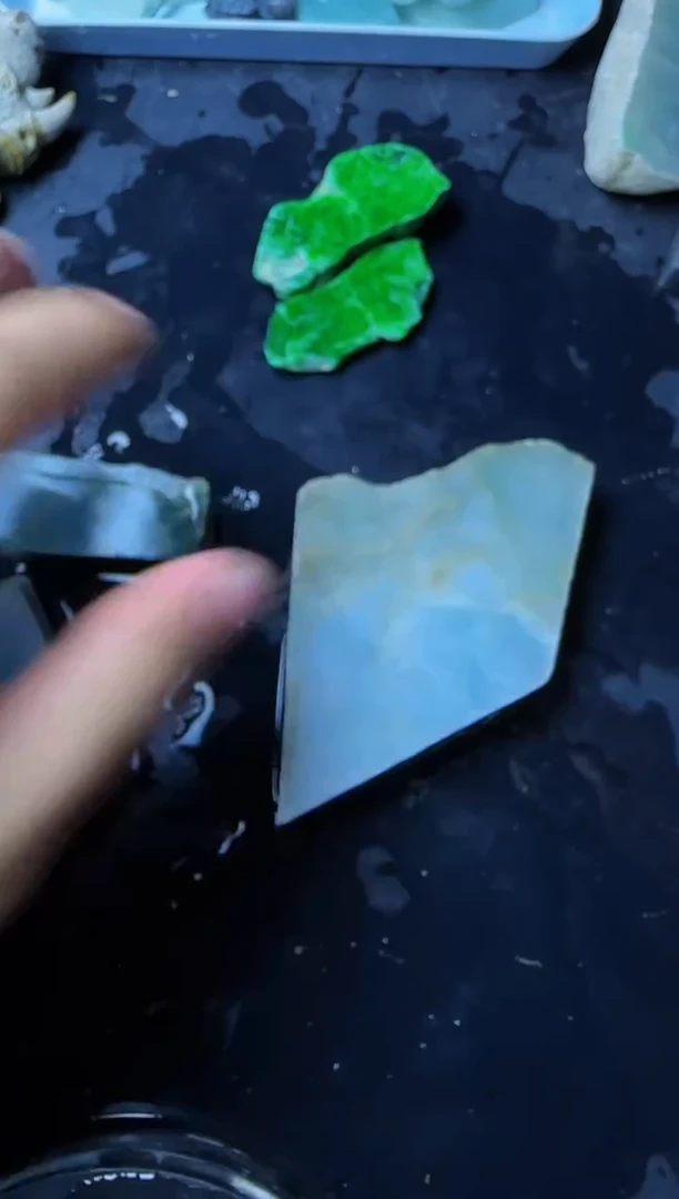 【闪购商品】翡翠颈饰未镶嵌100翡翠