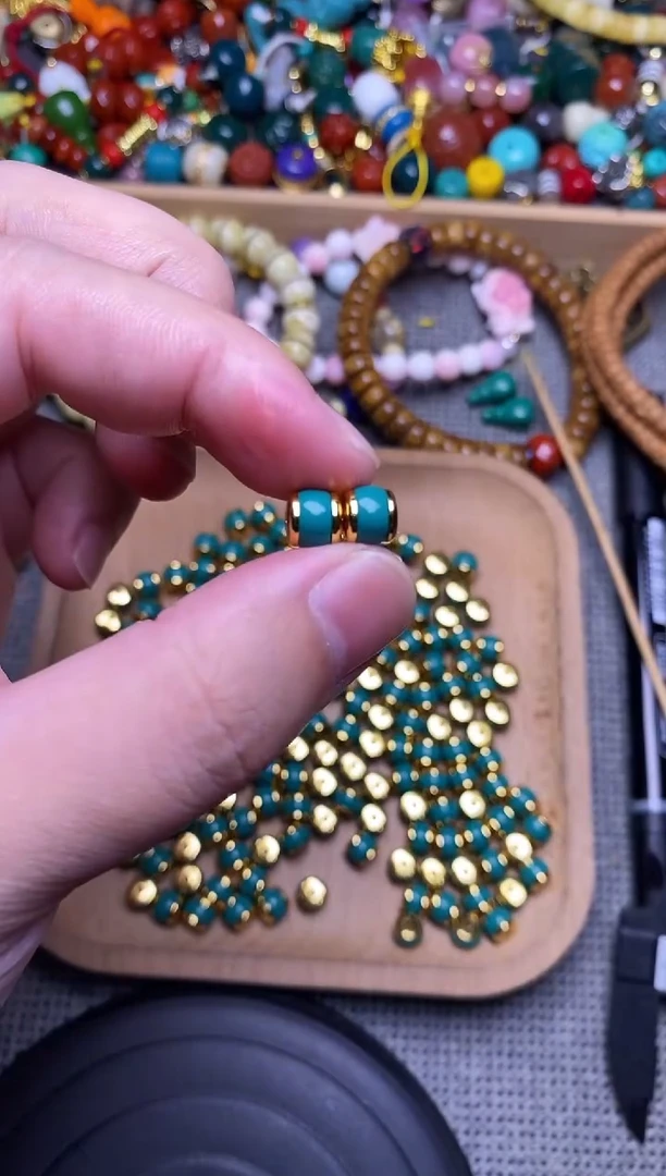 精工镶嵌老油绿汉堡卡6+mm 一对发