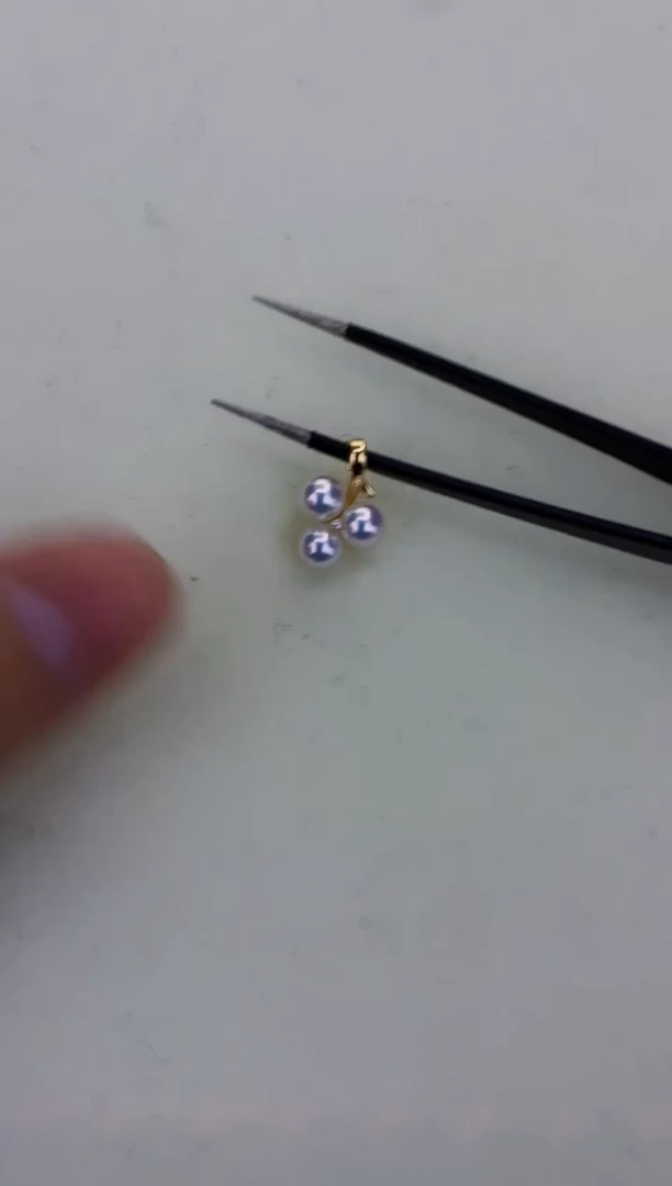 18K金镶嵌DA海水珍珠 GD167 5-6 钻石三叶草吊坠赠银链