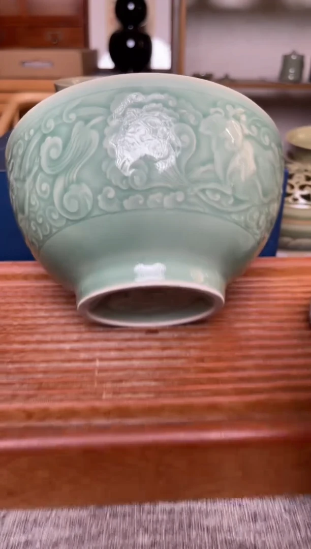 瓷器青瓷三羊碗 二级