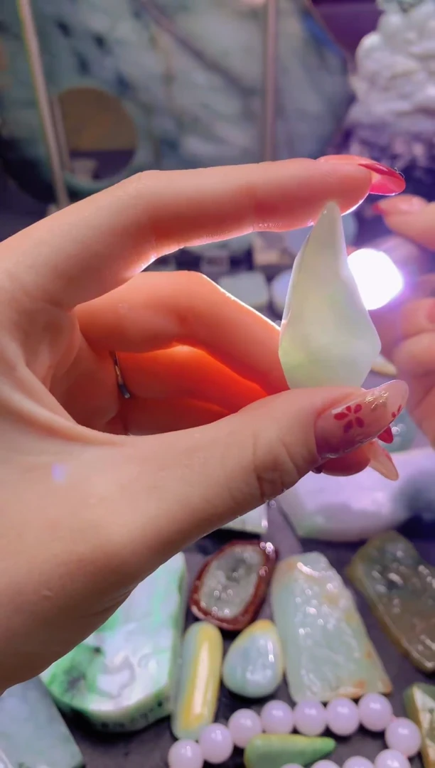 未镶嵌挂件翡翠天然缅甸翡翠A货