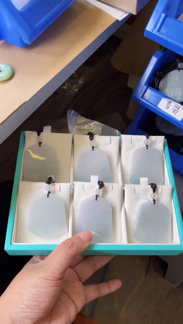 【闪购商品】翡翠颈饰未镶嵌天然缅甸A货翡翠多样性发一无事牌103