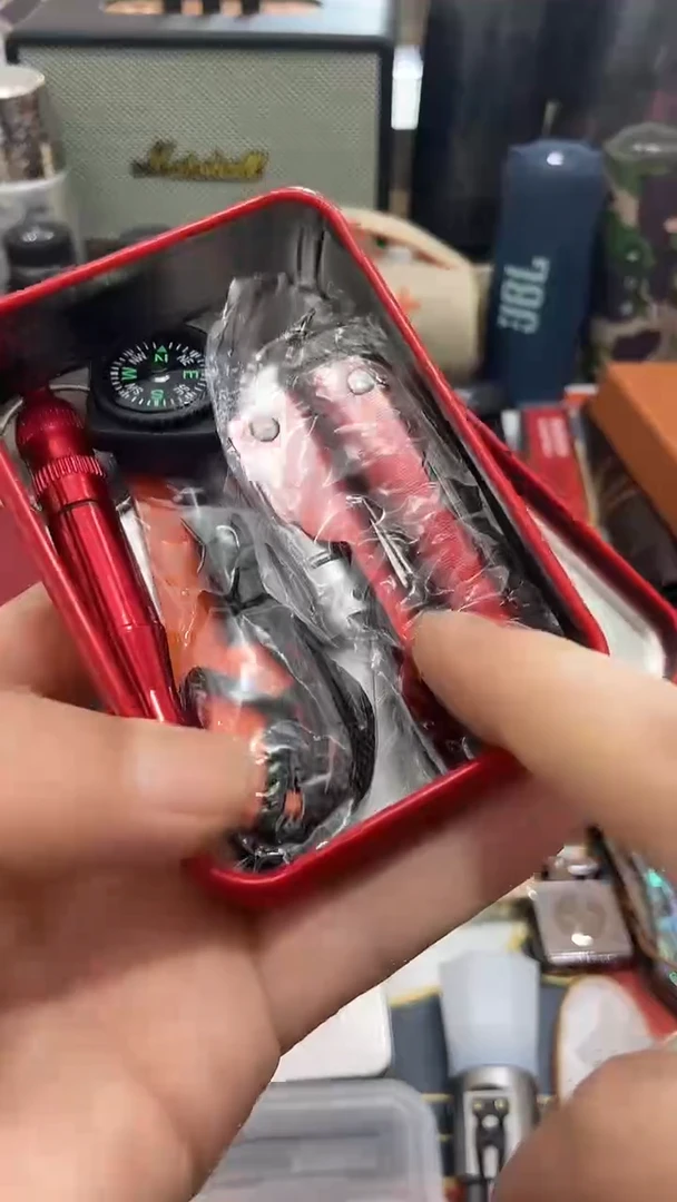 瓷片闪购商品 如图所示