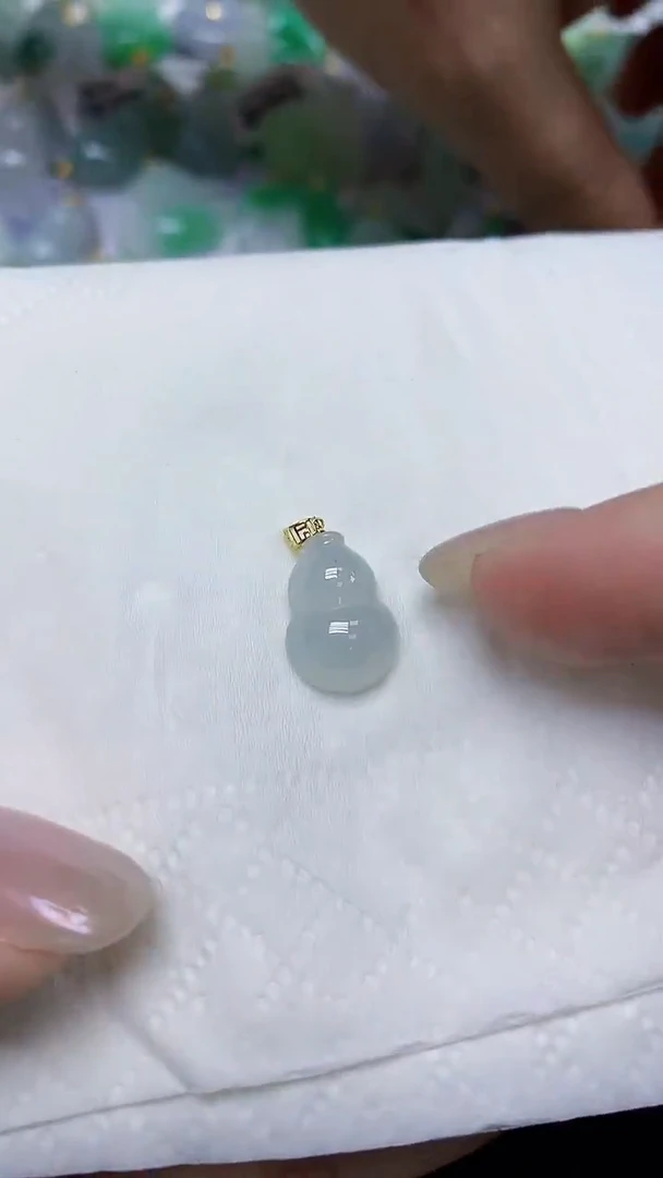 翡翠18K金镶嵌颈饰天然缅甸翡翠A货