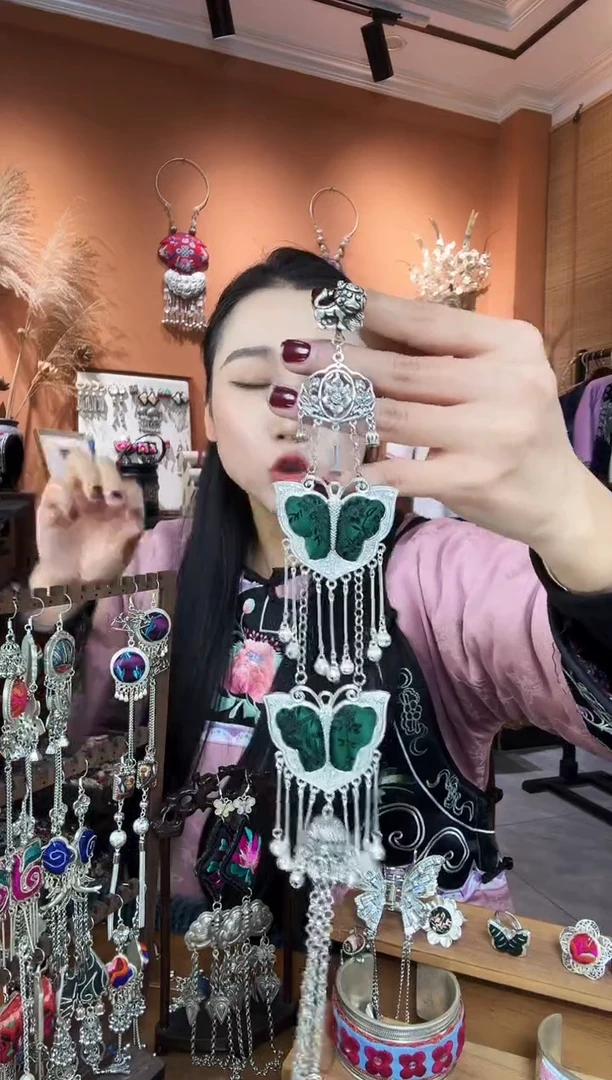 【闪购商品】刺绣纯手工民族风压襟