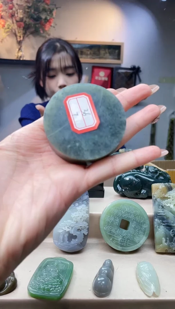 未镶嵌和田玉挂件1