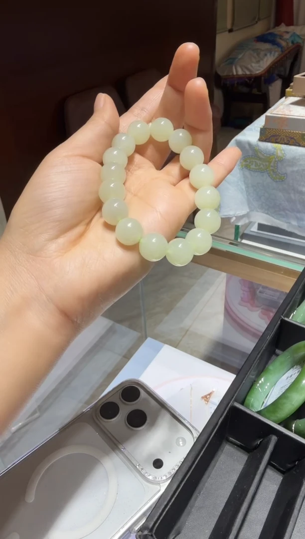 未镶嵌手串和田玉手串