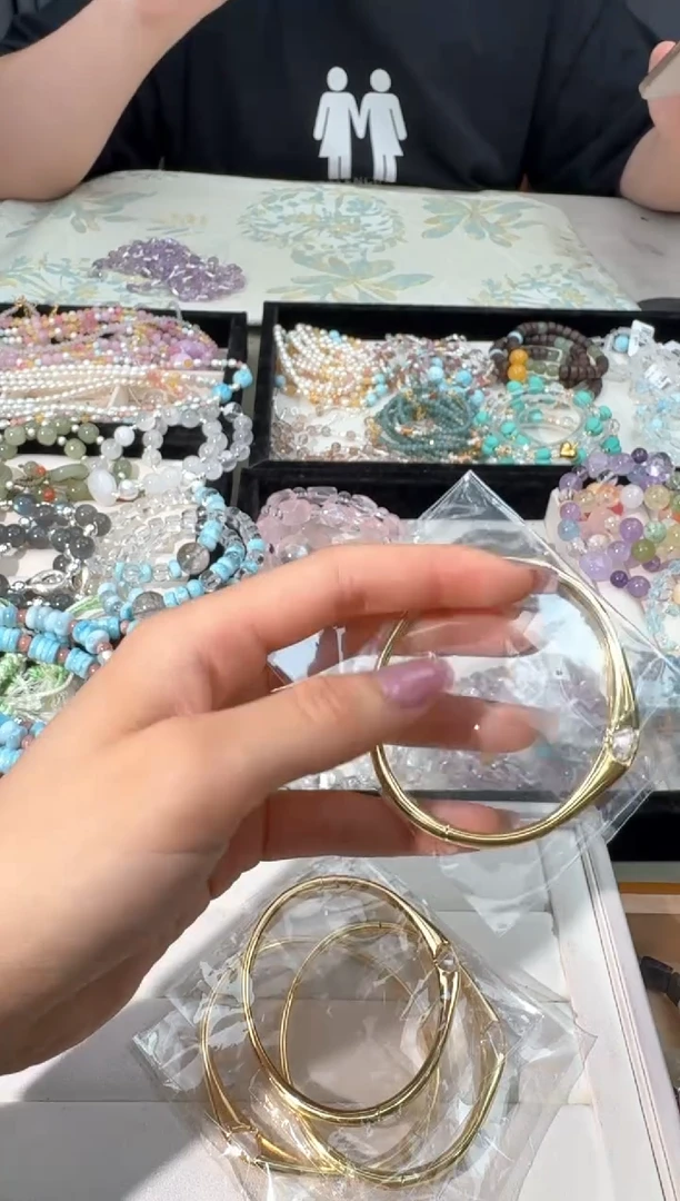 水晶手链未镶嵌I006金色一个钻手镯