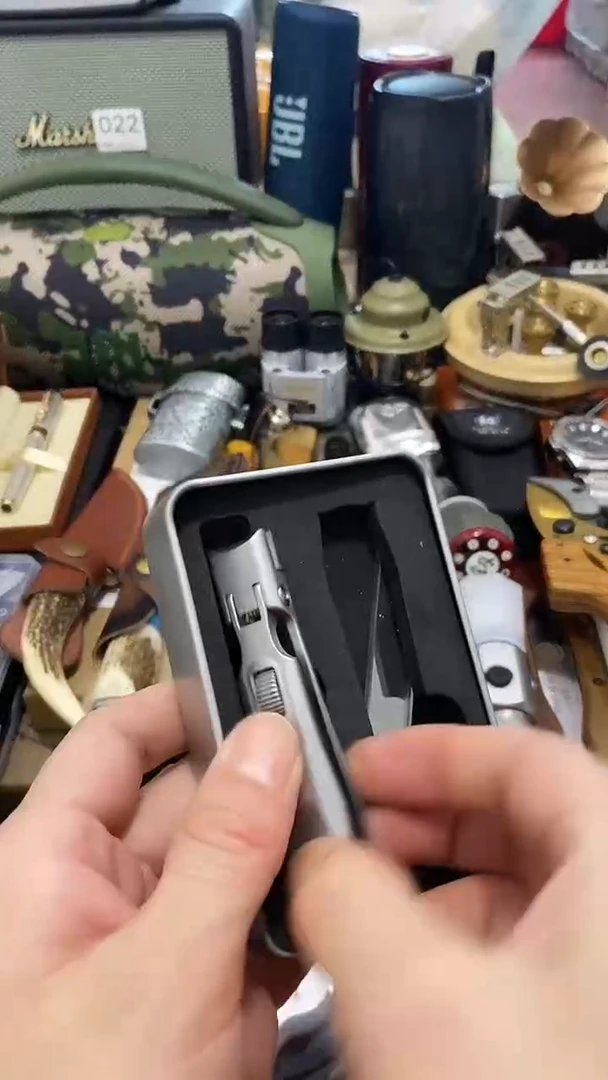 瓷片闪购商品  如图所示