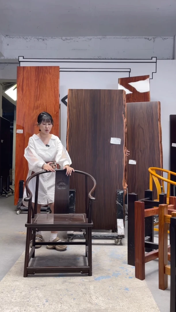 刘*【AD-186大叶紫檀180*76*9.6+2客+黑三角支架*2】