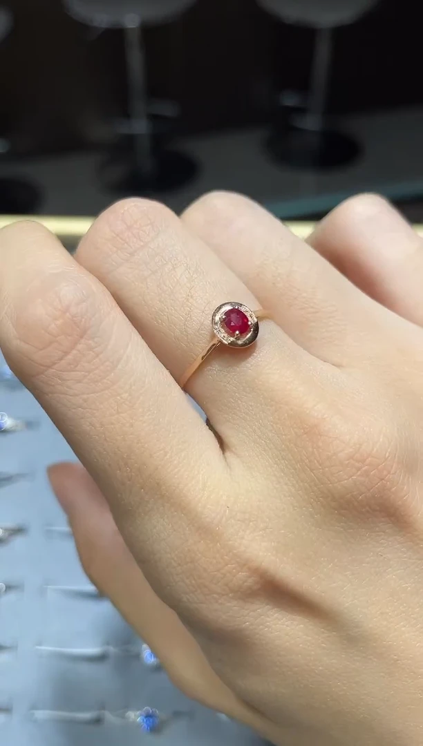 18K金镶嵌戒指红宝石1
