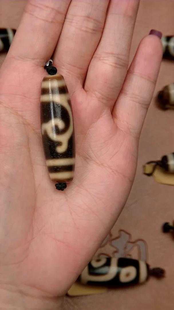 合金颈饰玛瑙/玉髓劇***?绿度母