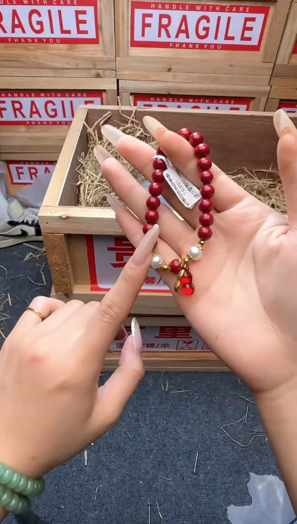 精美手串（无礼盒）