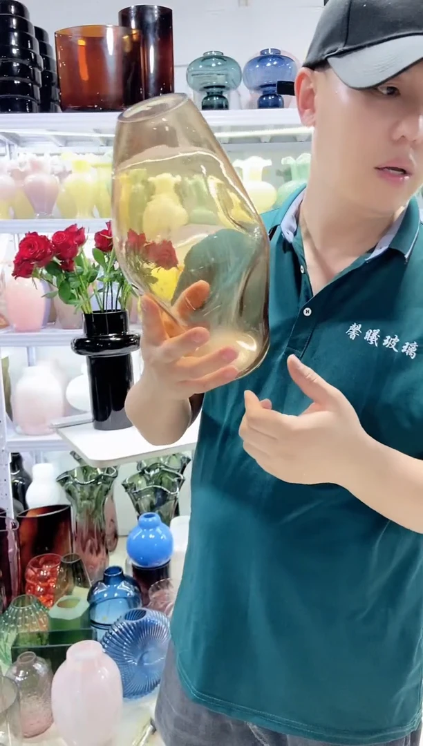 手工扎坑花瓶..........