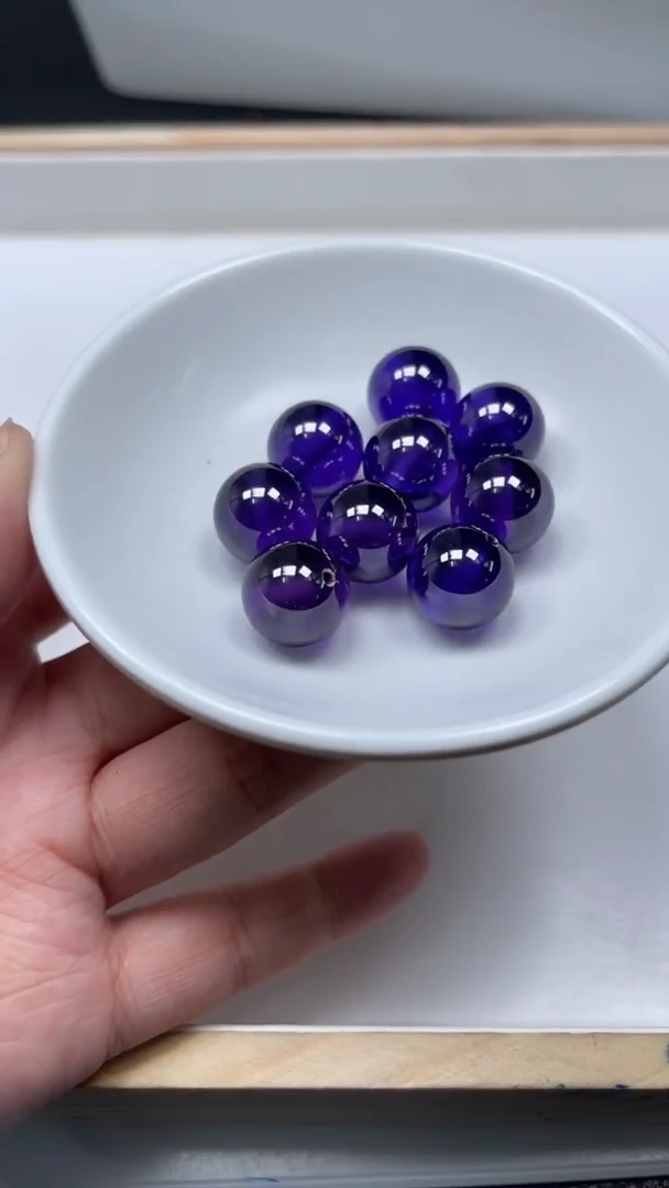 未镶嵌天然锆石散珠深紫锆石 14mm  1个8.8元