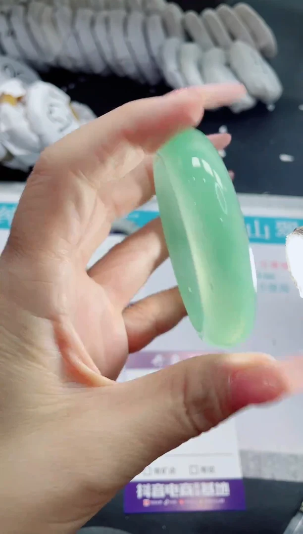 石英质玉手镯未镶嵌112
