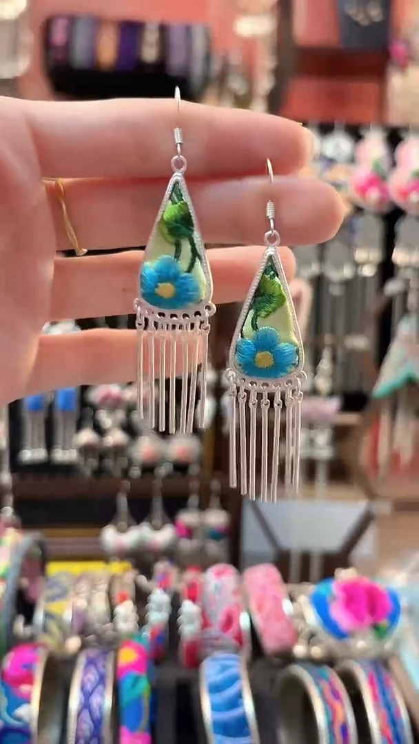 织绣 云织谣民族风精美饰品  219