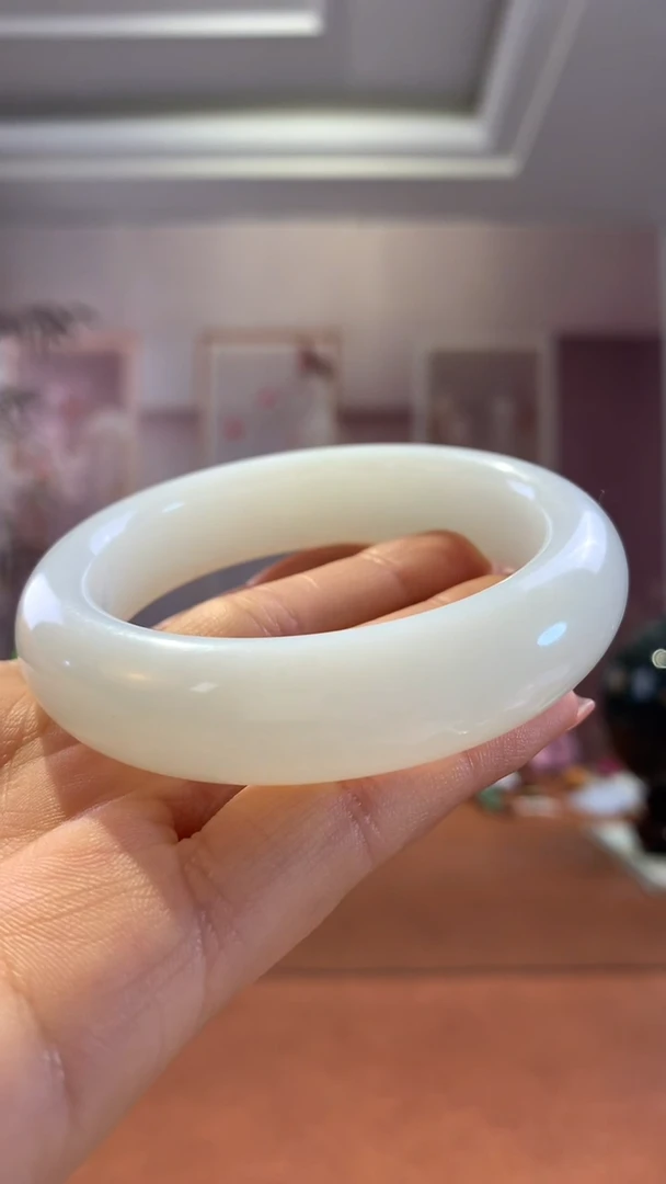 【闪购商品】和田玉手镯未镶嵌白玉高品手镯55