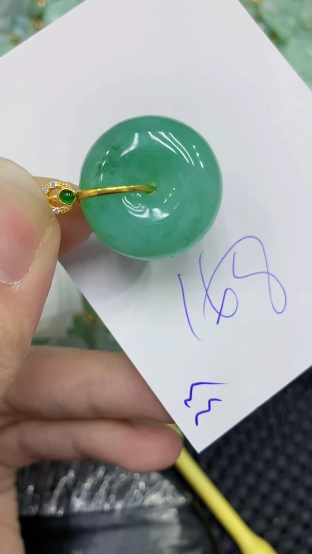 颈饰未镶嵌翡翠缅甸A货翡翠