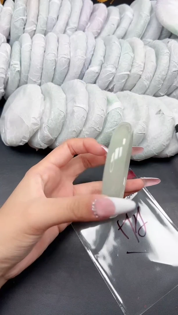 精品手镯，一物一拍E-040