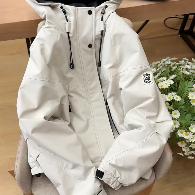 2025冬季新款高级感运动休闲工装连帽风衣短外套宽松加绒加厚上衣