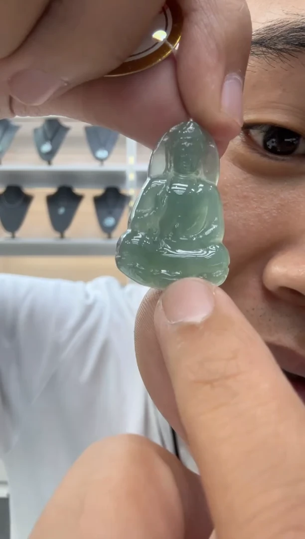 颈饰未镶嵌翡翠天然翡翠A货孤品一件