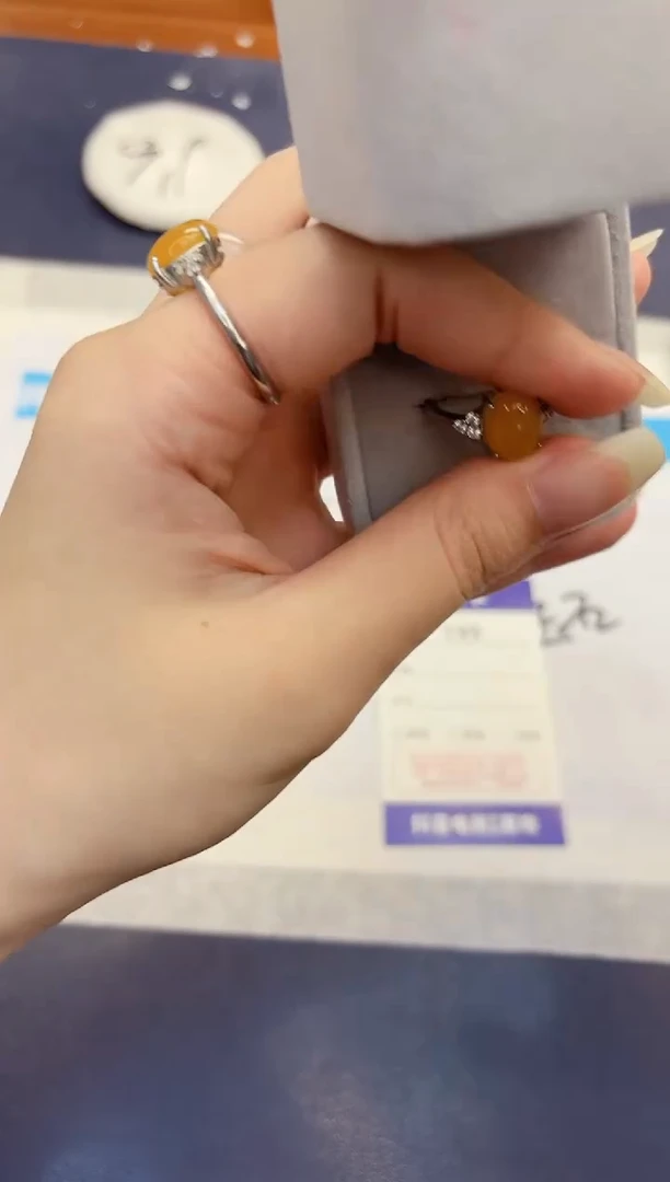 石英质玉手镯未镶嵌199