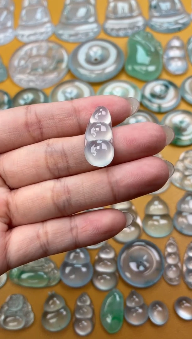 吊坠(不含链)未镶嵌翡翠1 豆子 25 11.4 5.9