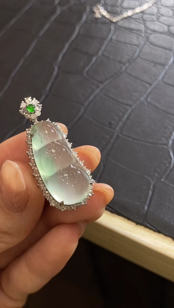 【闪购商品】翡翠颈饰18K金镶嵌收到货48小时鉴赏期（超时不退不换）